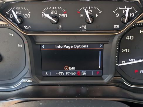 Used 2020 GMC Sierra 1500 Elevation w/ Elevation Value Package image 28