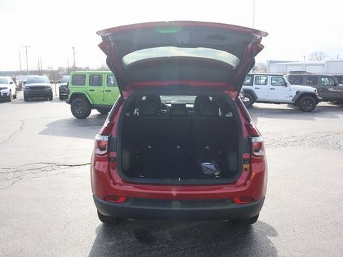 New 2026 Jeep Compass Latitude image 22