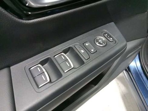 Used 2023 Honda CR-V EX-L image 25