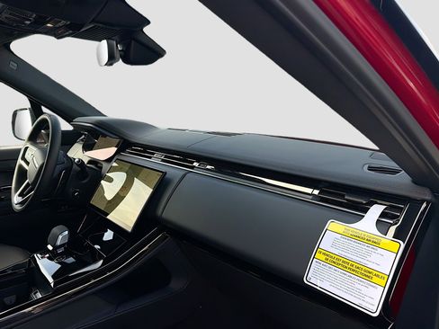 New 2026 Land Rover Range Rover Sport SE image 15