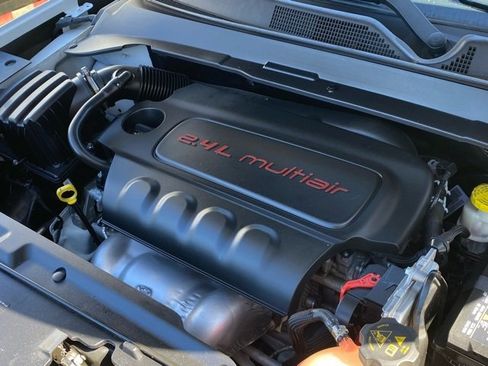 Used 2022 Jeep Compass Trailhawk image 11