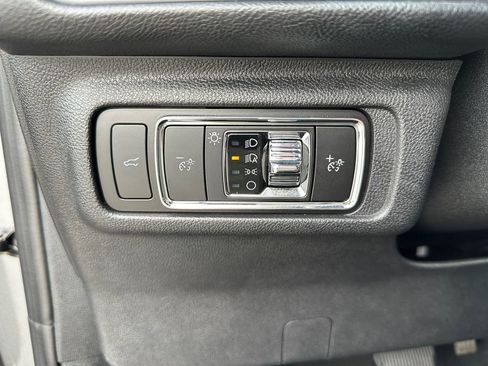 Used 2024 Lincoln Corsair Reserve w/ Equipment Group 201A image 19