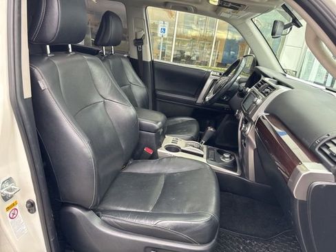 Used 2018 Toyota 4Runner SR5 image 10