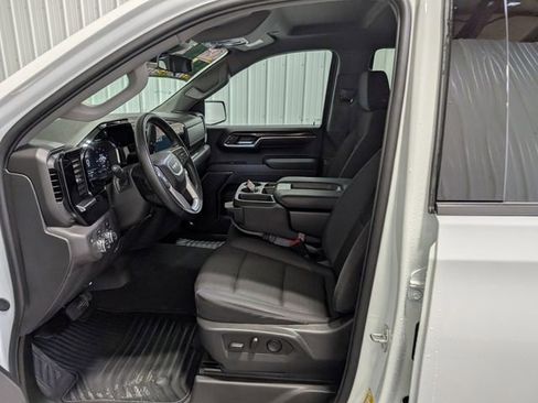 Used 2024 GMC Sierra 1500 Elevation image 14