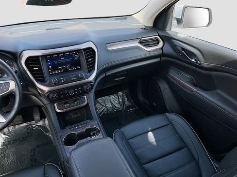 Used 2023 GMC Acadia Denali w/ Denali Ultimate Package AWD/4WD image 25