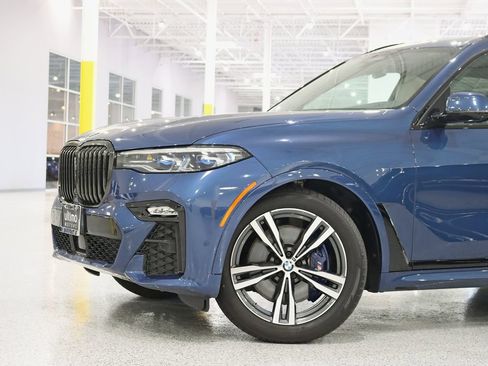 Used 2022 BMW X7 M50i AWD/4WD image 2