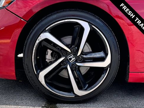Used 2018 Honda Accord Sport image 33