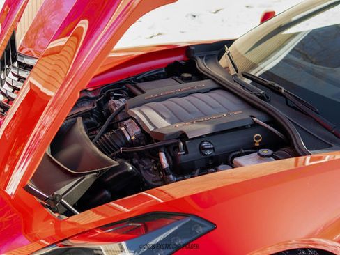 Used 2018 Chevrolet Corvette Stingray Convertible w/ 2LT Preferred Equipment Group image 20