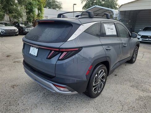 New 2025 Hyundai Tucson Limited image 3