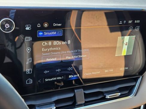 Used 2025 Chevrolet Equinox ACTIV w/ Safety and Technology Package AWD/4WD image 32