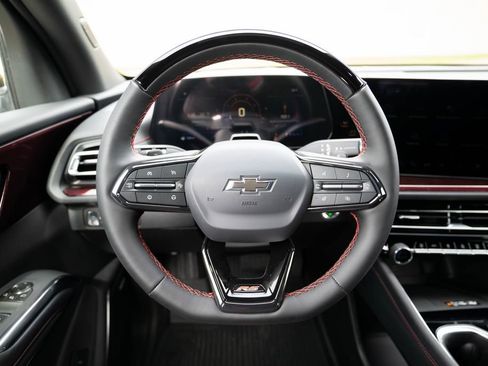 New 2026 Chevrolet Traverse RS w/ LPO, Floor Liner Package FWD image 15