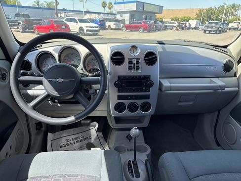 Used 2007 Chrysler PT Cruiser Touring FWD image 8