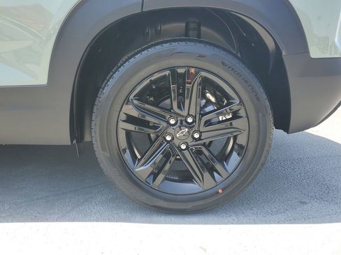 New 2026 Chevrolet TrailBlazer LT w/ Convenience Package FWD image 6