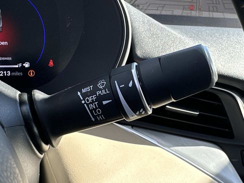 Certified 2025 Acura TLX w/ Technology Package image 29