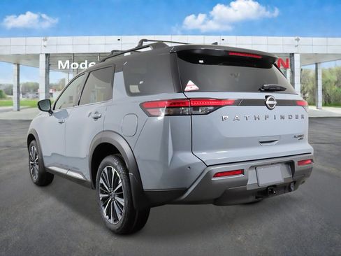New 2026 Nissan Pathfinder Platinum AWD/4WD image 3