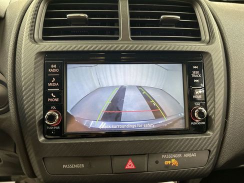 Used 2024 Mitsubishi Outlander Sport ES AWD/4WD image 15