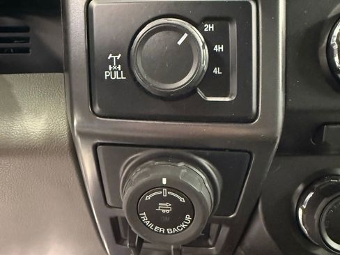 Used 2018 Ford F150 XLT w/ Equipment Group 302A Luxury image 15