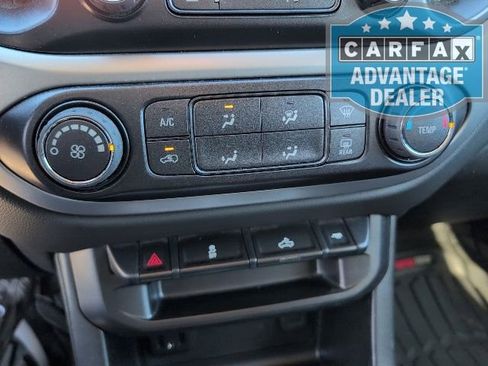 Used 2022 Chevrolet Colorado LT w/ LT Convenience Package image 21