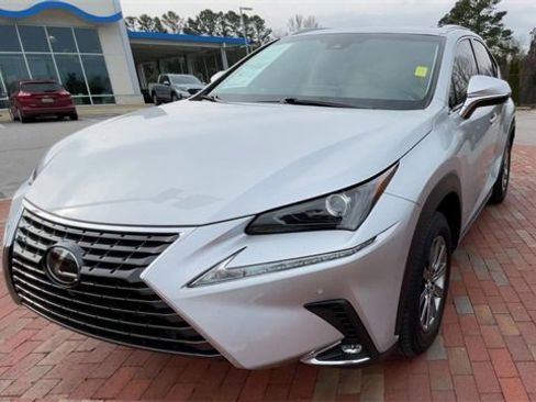 Used 2018 Lexus NX 300 FWD image 4