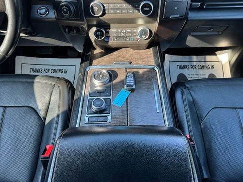 Used 2019 Ford Expedition Limited w/ Special Edition Package AWD/4WD image 21