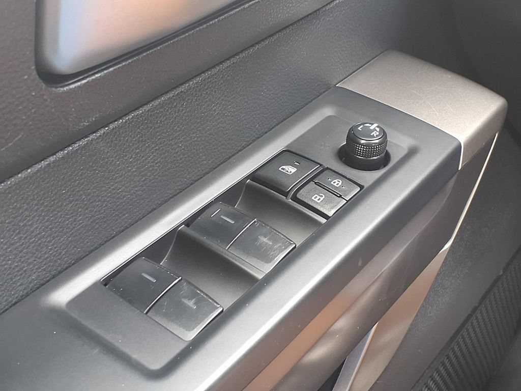 Used 2022 Toyota Tundra SR5 AWD/4WD image 36