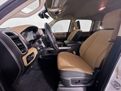 Used 2019 RAM 2500 Big Horn image 13