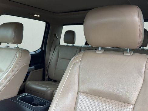 Used 2019 Ford F250 Lariat w/ Lariat Ultimate Package AWD/4WD image 9
