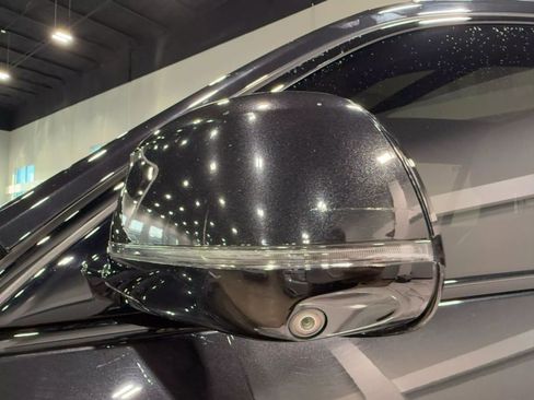 Used 2019 BMW X7 xDrive50i w/ Dynamic Handling Package image 11