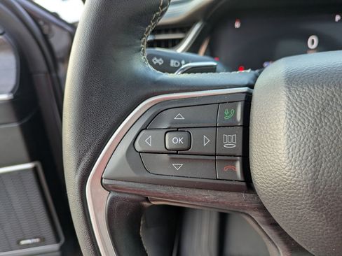 Used 2022 Jeep Grand Cherokee L Limited AWD/4WD image 18