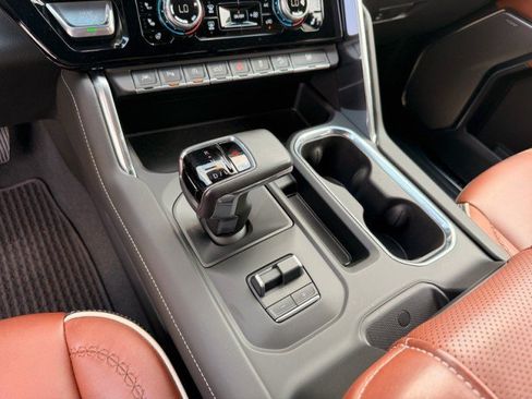 Used 2024 GMC Sierra 1500 Denali Ultimate AWD/4WD image 14