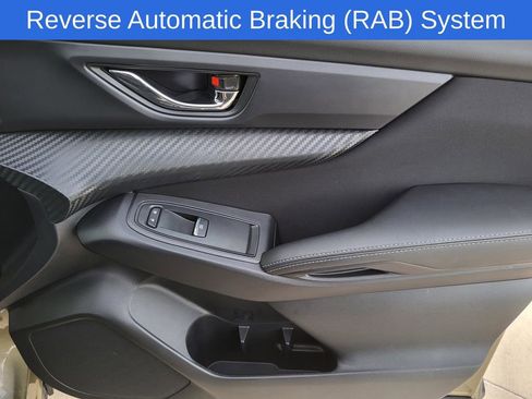 Used 2024 Subaru Ascent Premium w/ Convenience Package image 7