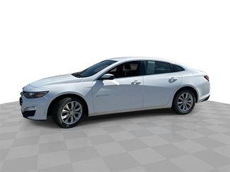 Certified 2020 Chevrolet Malibu LT image 1