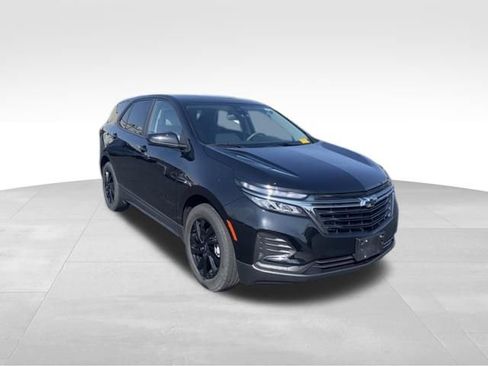 Certified 2023 Chevrolet Equinox LS w/ LS Convenience Package image 8