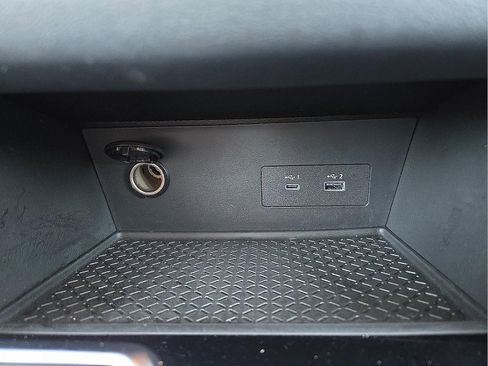 Used 2025 Nissan Pathfinder SV FWD image 19
