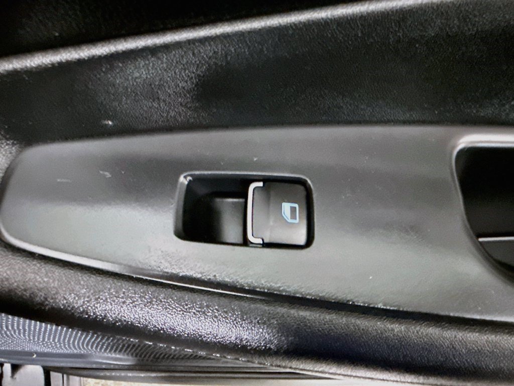 Used 2022 Hyundai Santa Fe SEL FWD image 30