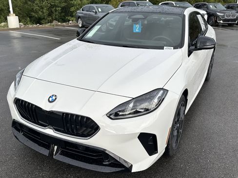 Used 2026 BMW 228i xDrive w/ Technology Package image 5