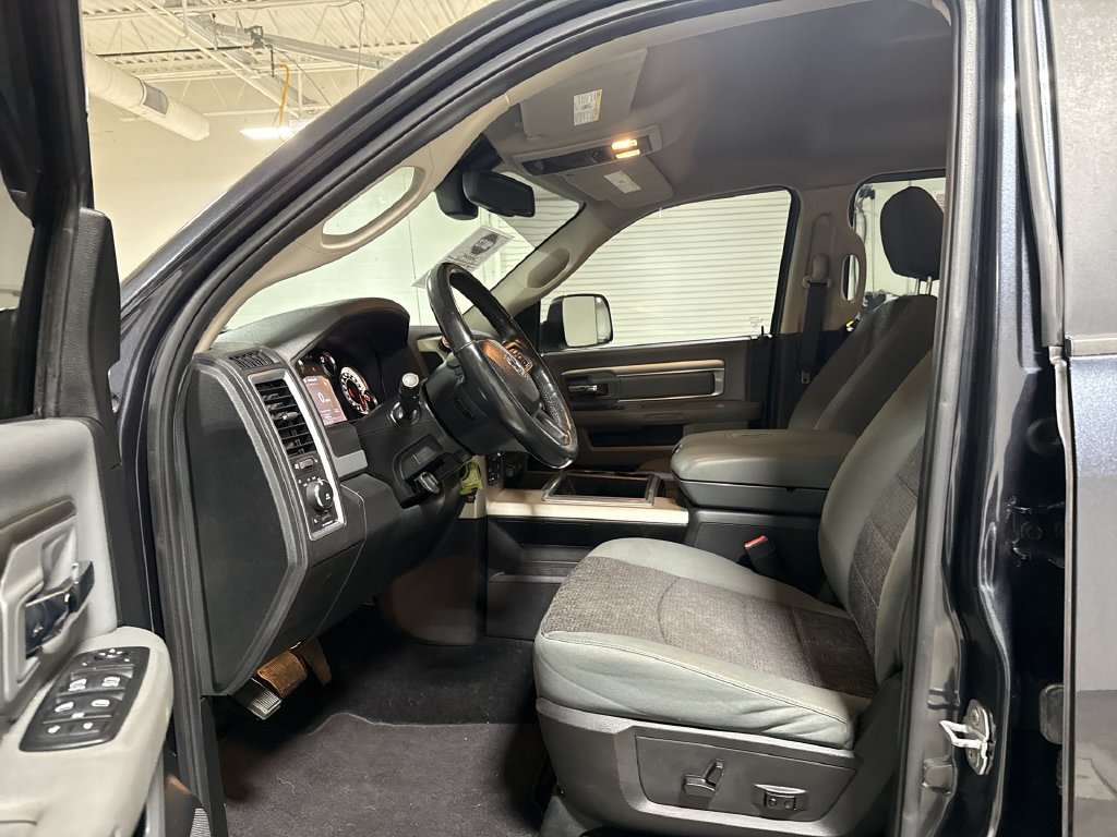 Used 2015 RAM 1500 Big Horn AWD/4WD image 19