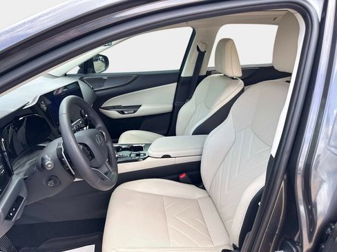 Used 2025 Lexus NX 350h AWD w/ Accessory Package (2T) image 19