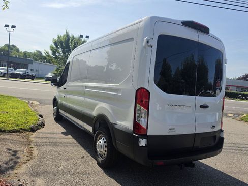 Used 2025 Ford Transit 250 148 Medium Roof Extended AWD w/ Exterior Upgrade Package image 5