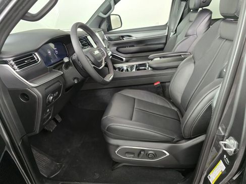 New 2026 Jeep Grand Wagoneer Limited image 17