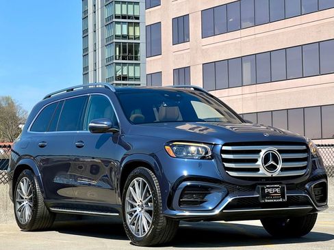 Certified 2024 Mercedes-Benz GLS 580 4MATIC image 1