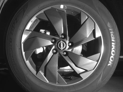 Used 2025 Nissan Rogue SV image 12