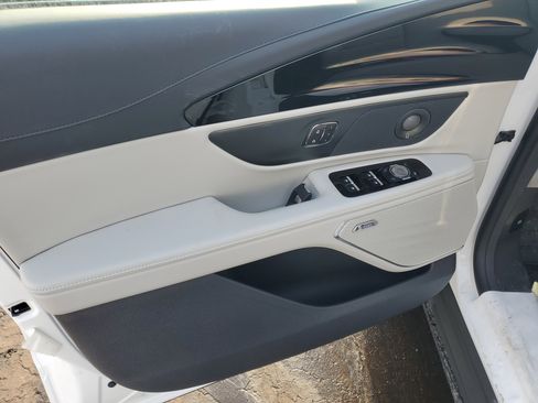 New 2026 Lincoln Nautilus Reserve image 8