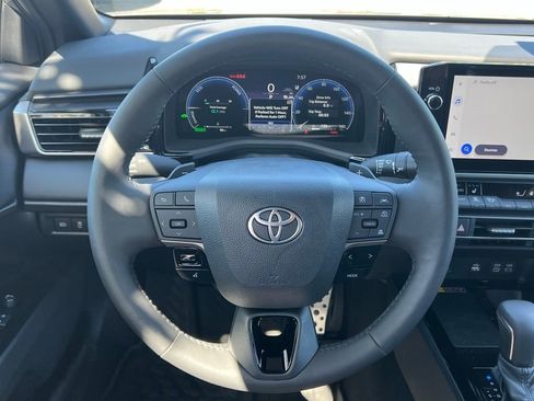 Used 2026 Toyota Camry XLE AWD/4WD image 23