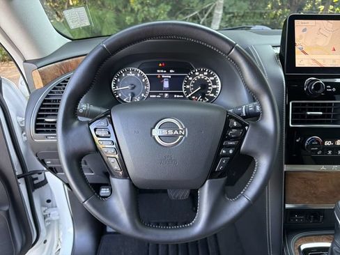 Used 2022 Nissan Armada SL w/ Captain's Chairs Package AWD/4WD image 28