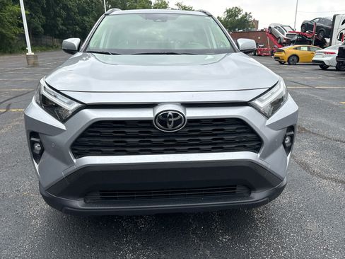 Used 2023 Toyota RAV4 XLE Premium AWD/4WD image 18