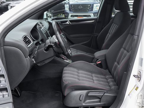 Used 2010 Volkswagen GTI 4-Door image 15