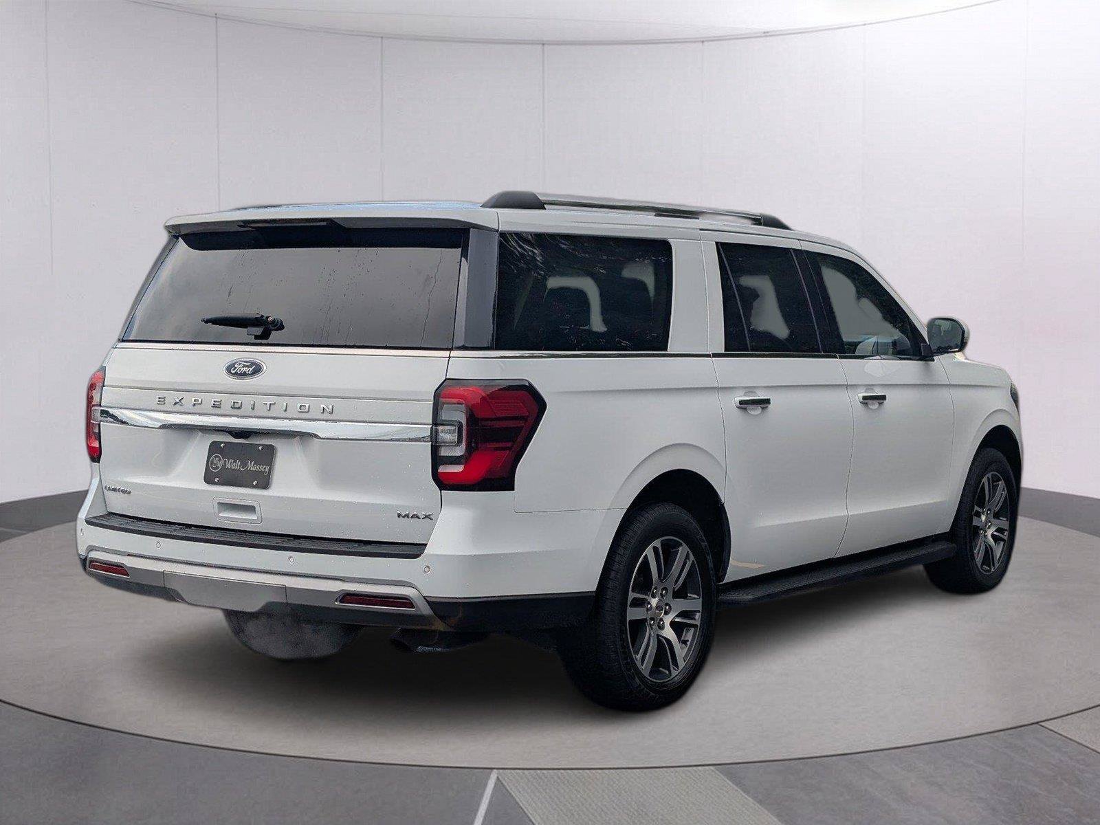Used 2024 Ford Expedition Max Limited AWD/4WD image 5