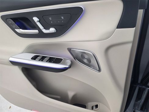 New 2026 Mercedes-Benz GLC 300 image 17