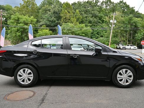 Used 2025 Nissan Versa S FWD image 6